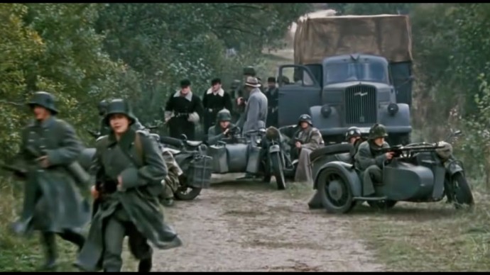 Громкий военный фильм! Все ужасы войны на плечи одному командиру / Глубокое течение